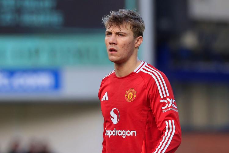 目前米兰领, 租借交易