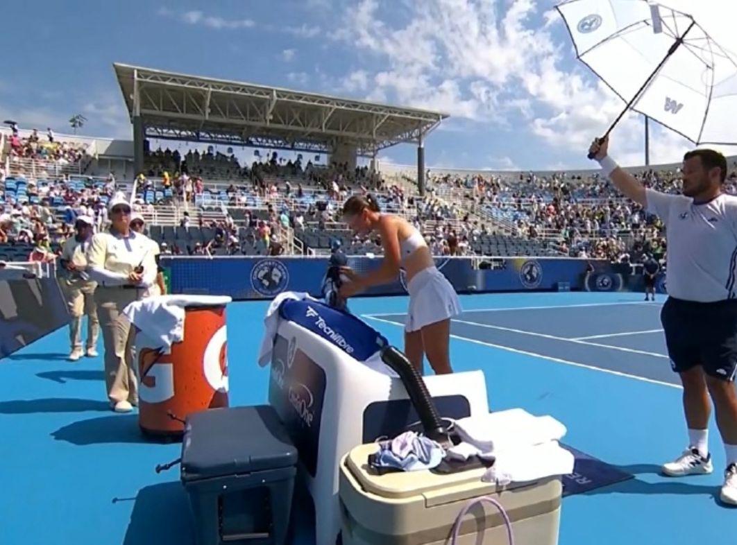 金娜, 任何警告