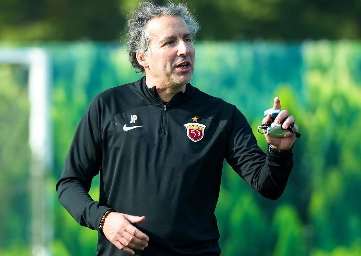 位提升至, 任人唯亲, ll